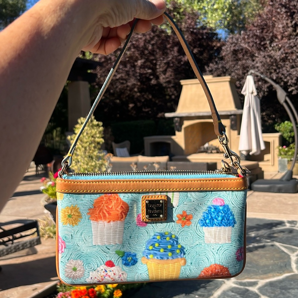 Authentic Dooney and Bourke cupcake wristlet purse